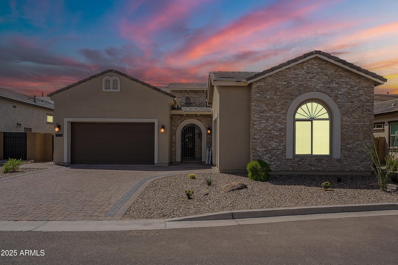 8021 Jasmine St, Mesa, AZ 85207