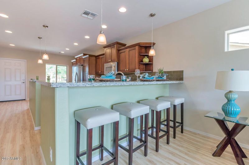 8021 S 5th Ave, Phoenix, AZ 85041