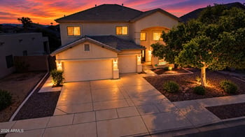 8021 W Hilton Ave, Phoenix, AZ 85043