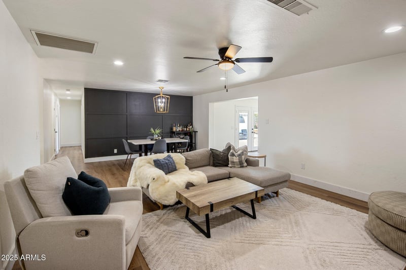 8022 Columbus Ave, Scottsdale, AZ 85251