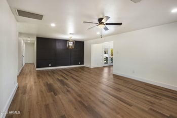 8022 Columbus Ave, Scottsdale, AZ 85251