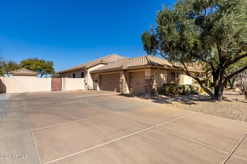 8022 Donald Dr, Peoria, AZ 85383