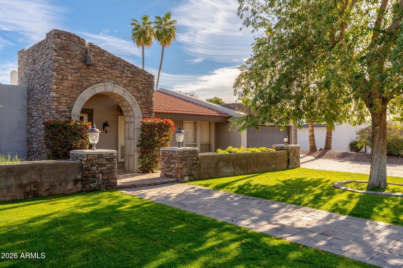 8022 E Via Bonita --, Scottsdale, AZ 85258