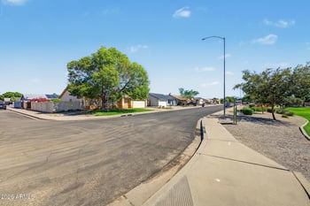 8024 E Dover St, Mesa, AZ 85207