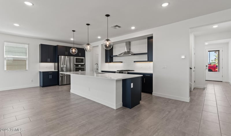 8024 Griswold Rd, Peoria, AZ 85345