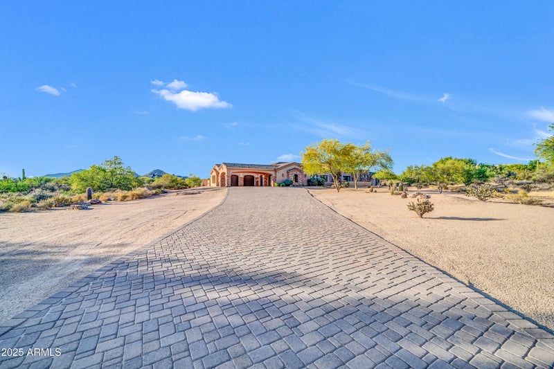 8024 Lone Mountain Rd, Scottsdale, AZ 85266