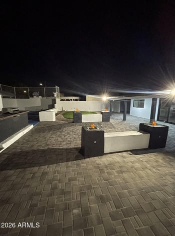 8025 11th Pl, Phoenix, AZ 85020