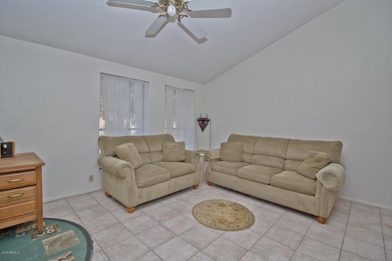 8025 E Tuckey Ln, Scottsdale, AZ 85250