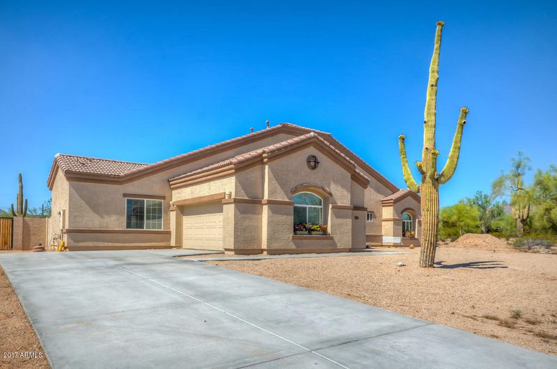 8026 E Willetta St, Mesa, AZ 85207
