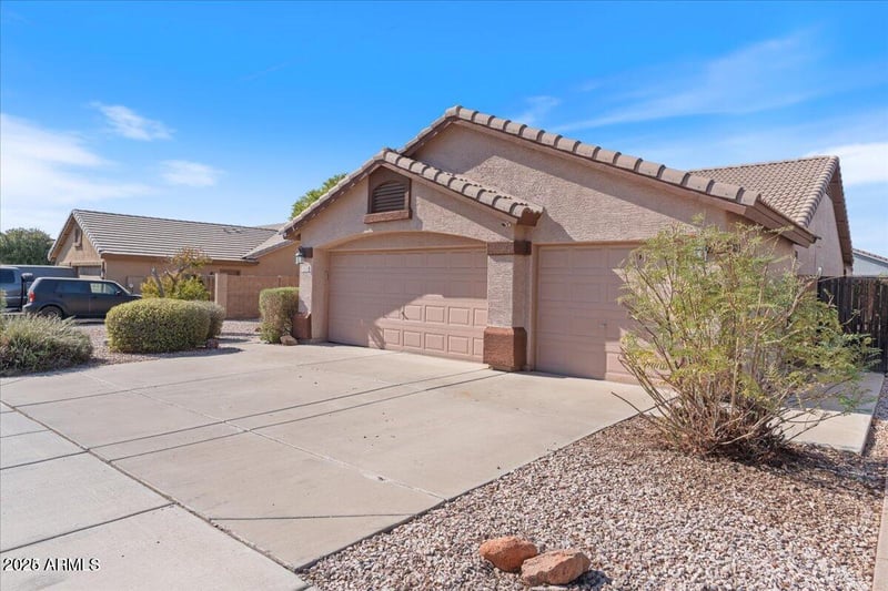 8026 Hilton Ave, Phoenix, AZ 85043