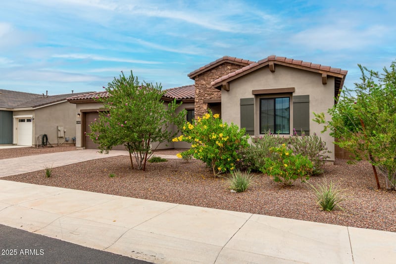 8026 Nicolet Ave, Glendale, AZ 85303