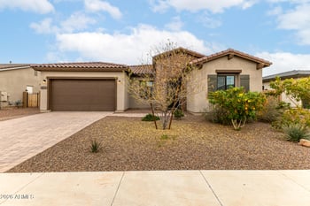 8026 Nicolet Ave, Glendale, AZ 85303