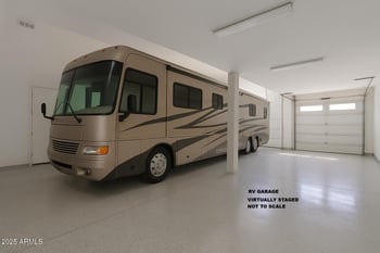 8026 Wood Ln, Phoenix, AZ 85043