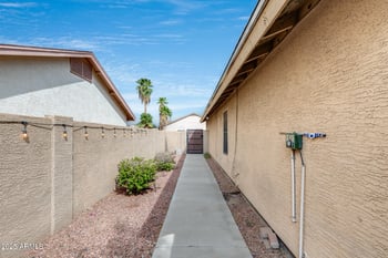 8027 Georgia Ave, Glendale, AZ 85303