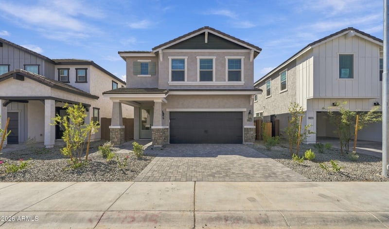 8027 W Harmont Dr, Peoria, AZ 85345