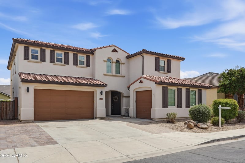 8027 W Spur Dr, Peoria, AZ 85383