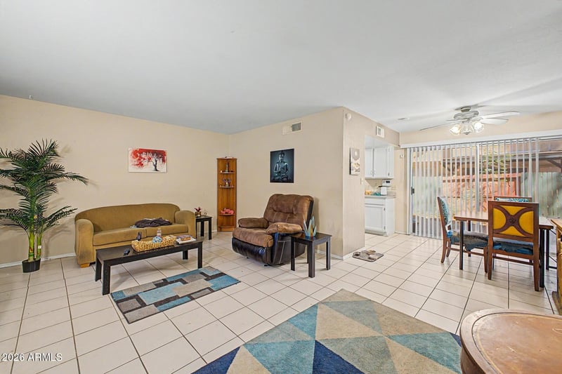 8028 48th Ave, Glendale, AZ 85302