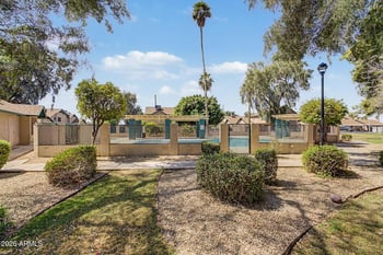8028 48th Ave, Glendale, AZ 85302