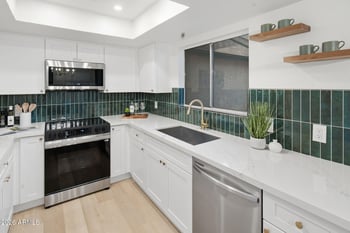 8028 N 48th Ave, Glendale, AZ 85302