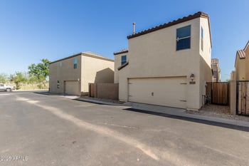 8029 Albeniz Pl, Phoenix, AZ 85043