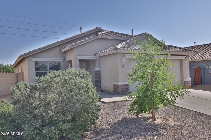 803 Burkhalter Dr, San Tan Valley, AZ 85143