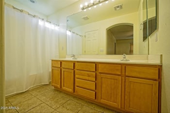 803 Burkhalter Dr, San Tan Valley, AZ 85143