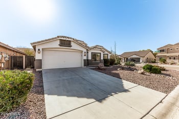 803 Penny Ln, San Tan Valley, AZ 85140