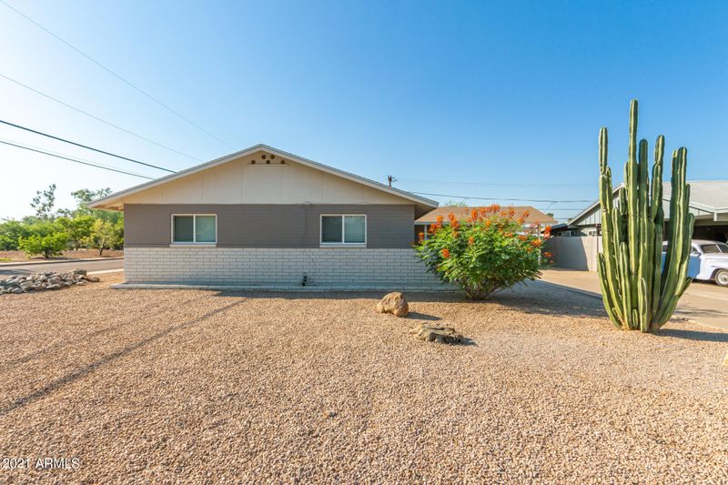 803 W Elna Rae St, Tempe, AZ 85281