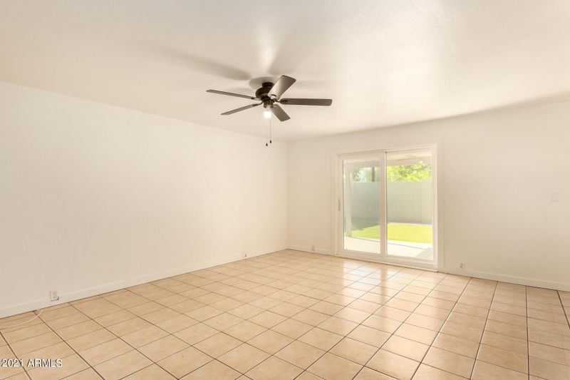 803 W Elna Rae St, Tempe, AZ 85281
