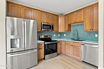 803 W Lydia Ln, Phoenix, AZ 85041