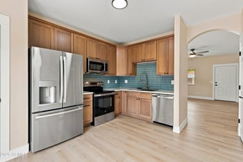 803 W Lydia Ln, Phoenix, AZ 85041