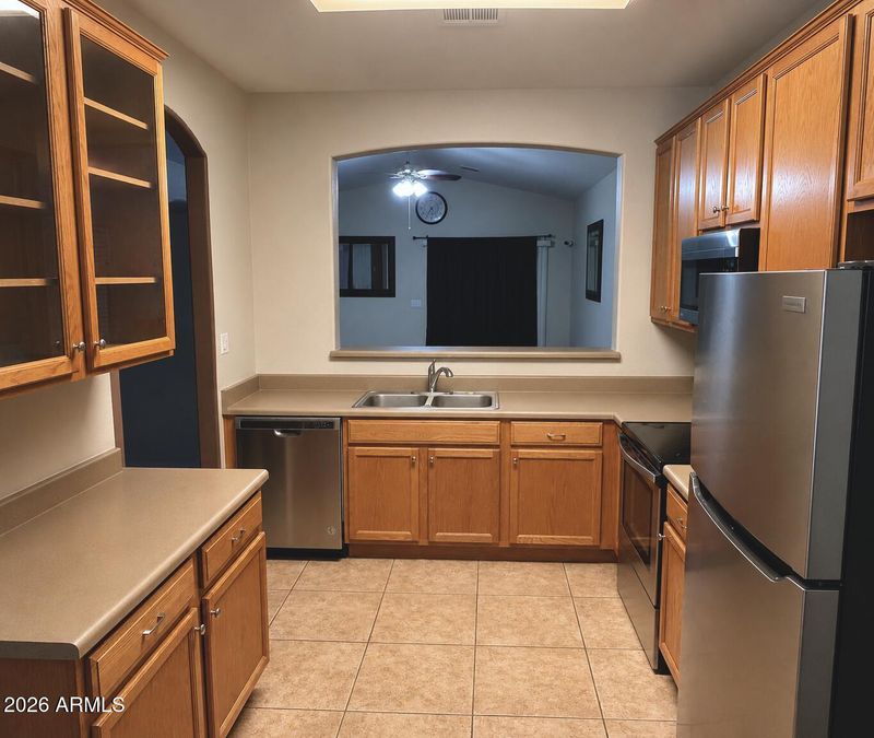 803 W Saint Anne Ave, Phoenix, AZ 85041