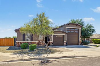 8031 W Encinas Ln, Phoenix, AZ 85043