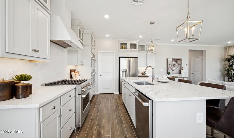8031 W Harmont Dr, Peoria, AZ 85345