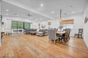 8032 E Del Laton Dr, Scottsdale, AZ 85258