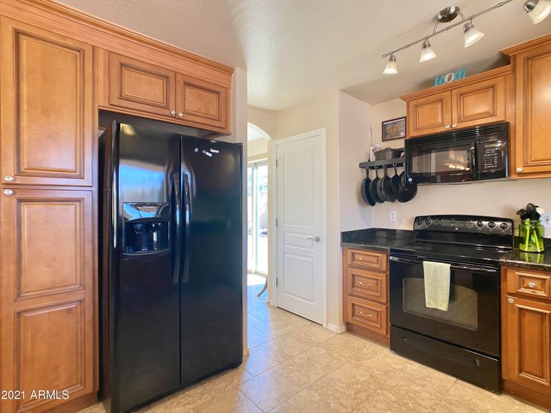 8032 S 27th Way, Phoenix, AZ 85042