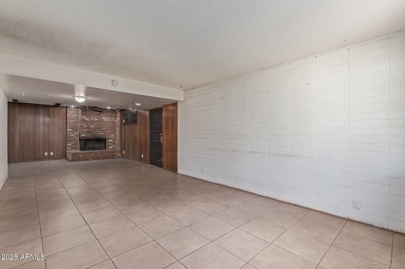 8033 56th Ave, Glendale, AZ 85302