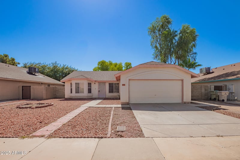 8033 Georgia Ave, Glendale, AZ 85303