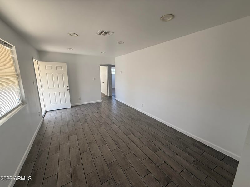 8033 29th Dr, Phoenix, AZ 85051