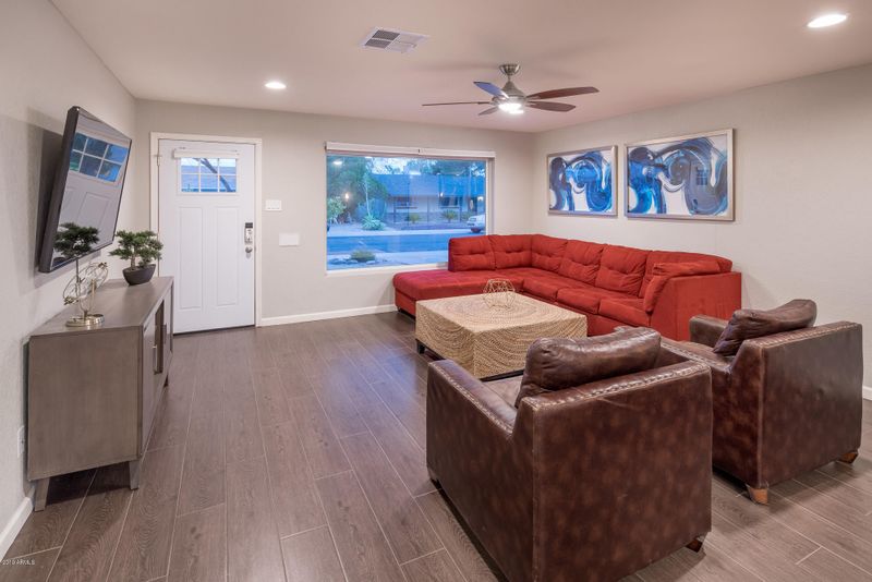 8034 E Columbus Ave, Scottsdale, AZ 85251