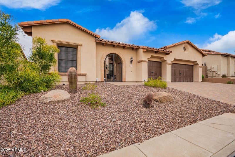 8034 Sugarloaf Cir, Mesa, AZ 85207