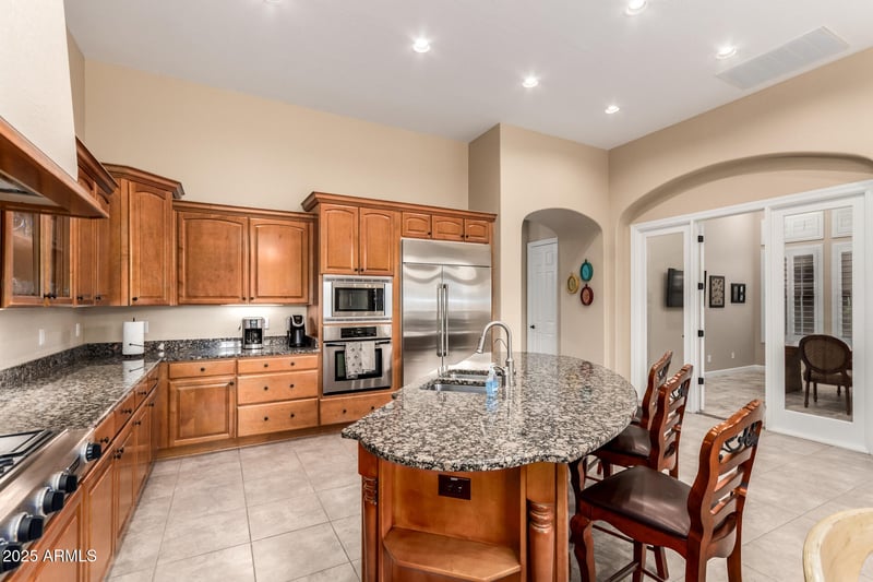 8034 Sugarloaf Cir, Mesa, AZ 85207