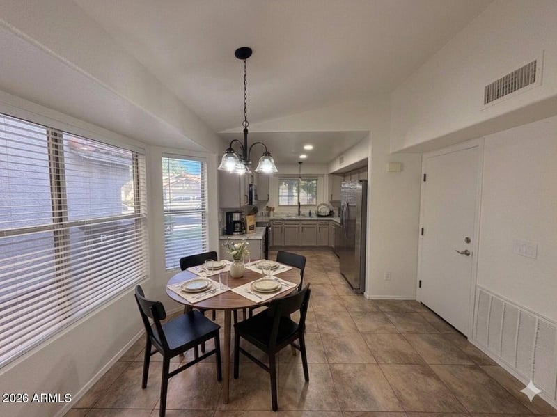 8034 Paradise Dr, Peoria, AZ 85345