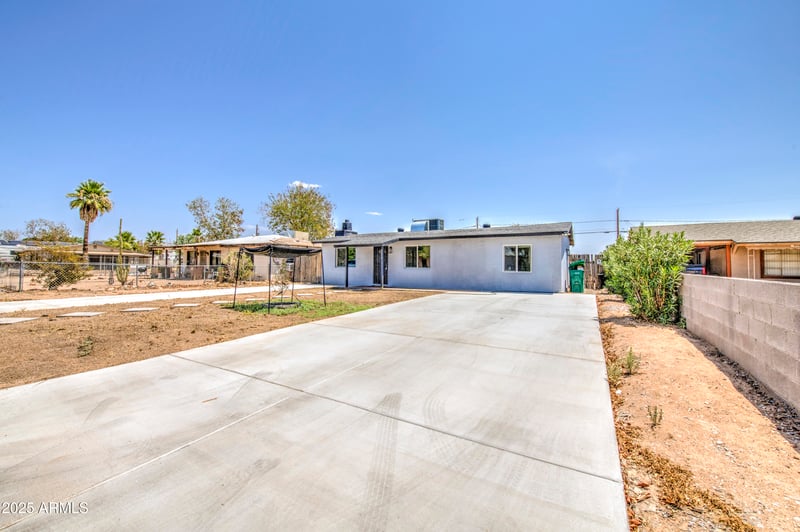 8035 4th Ave, Mesa, AZ 85208