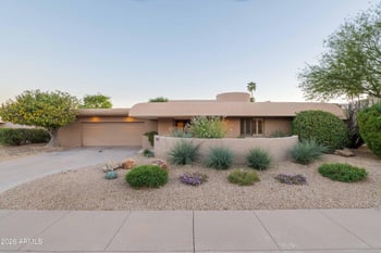 8035 Del Timbre Dr, Scottsdale, AZ 85258