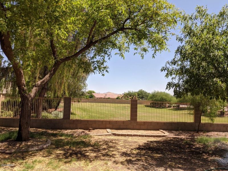 8035 W Pomo St, Phoenix, AZ 85043
