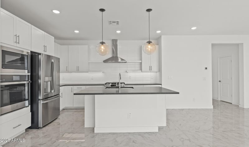 8036 Griswold Rd, Peoria, AZ 85345