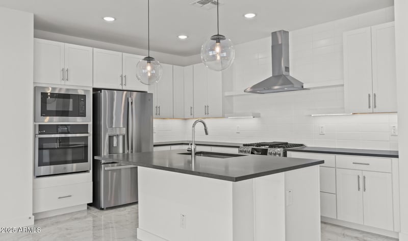8036 Griswold Rd, Peoria, AZ 85345