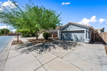 8036 Preston Ln, Phoenix, AZ 85043