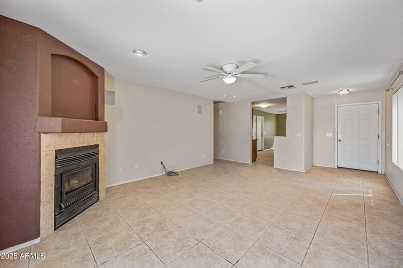 8036 Preston Ln, Phoenix, AZ 85043